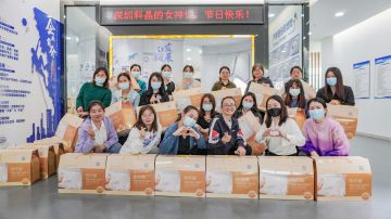 男神駕到！女神們有“禮”啦！